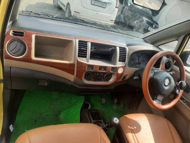 https://images10.gaadi.com/usedgaadi-sellcar/UsedCar/e53012d5a/d40c8f97-2a3a-4ab6-900d-1aeb054c1284.jpg?imwidth=6401