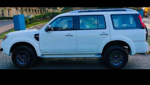 https://images10.gaadi.com/usedgaadi-sellcar/UsedCar/e530254ba/4cce49fa-8d19-49f7-a295-6c444711f597.jpeg?imwidth=6401