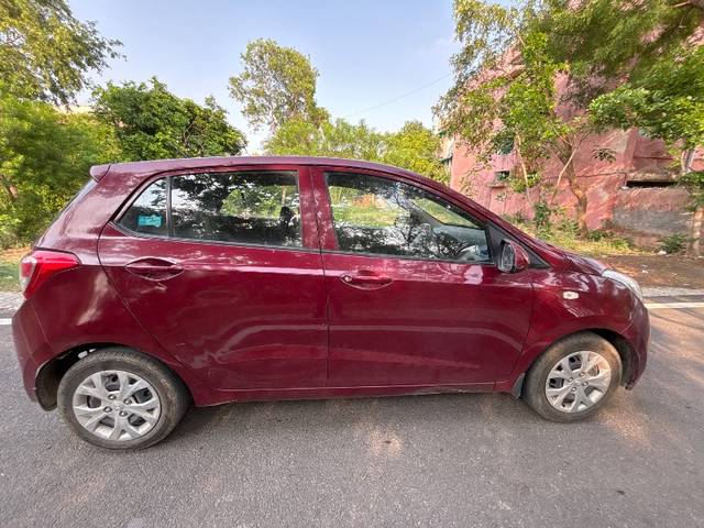 https://images10.gaadi.com/usedgaadi-sellcar/UsedCar/e53089eaa/bdae5329-d195-47a7-8002-5791be574d79.jpg?imwidth=6401