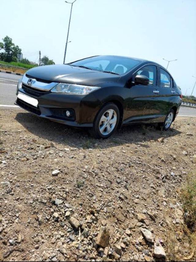 https://images10.gaadi.com/usedgaadi-sellcar/UsedCar/e531545da/b5124c41-2307-4ece-8094-0648e875c63d.jpg?imwidth=6401