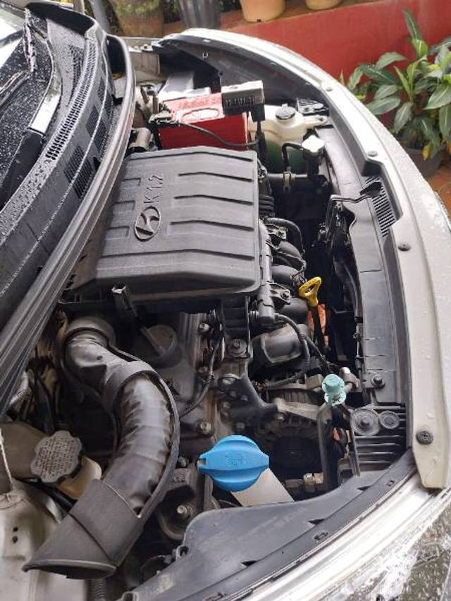 https://images10.gaadi.com/usedgaadi-sellcar/UsedCar/e5317455a/4cd79f06-82ad-4965-abd2-db7716d1f539.jpg?imwidth=6402