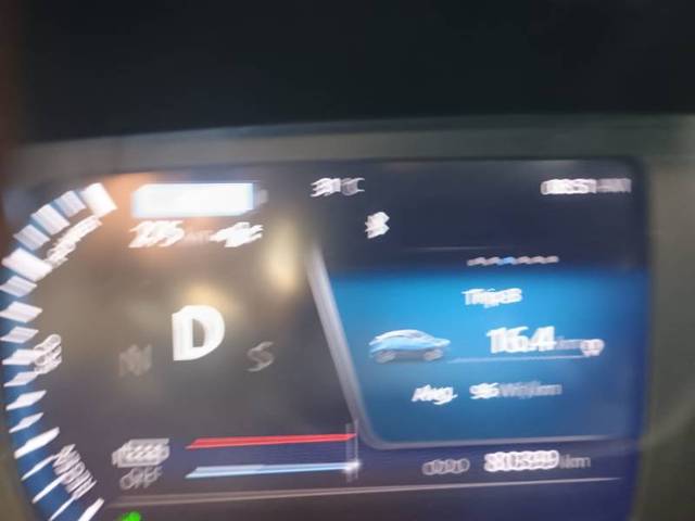 https://images10.gaadi.com/usedgaadi-sellcar/UsedCar/e531a47da/a2b5a590-dc92-408b-bed9-2a41e618b431.jpg?imwidth=6402