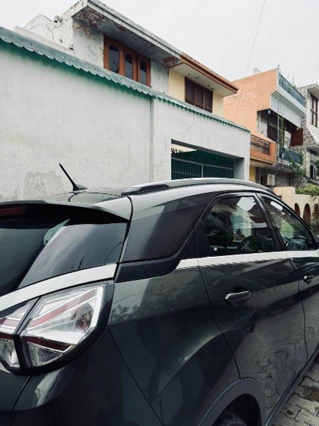 https://images10.gaadi.com/usedgaadi-sellcar/UsedCar/e531aaf2a/ac20c86c-3a98-48e6-bd12-71132f767a16.jpeg?imwidth=6402