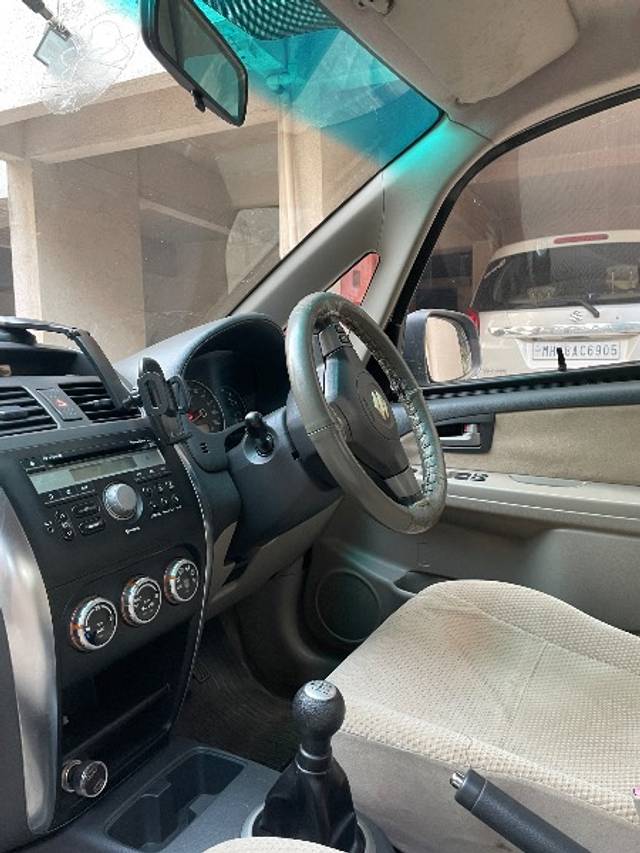 https://images10.gaadi.com/usedgaadi-sellcar/UsedCar/e532e71ea/be530d80-d257-45ef-8f63-a5851802bb6e.jpeg?imwidth=6400