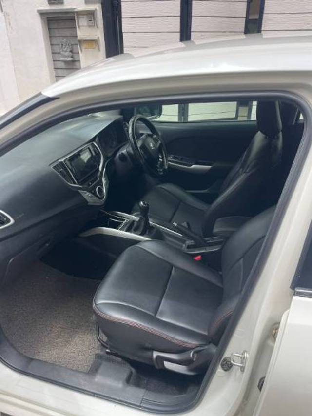 https://images10.gaadi.com/usedgaadi-sellcar/UsedCar/e532fbe5a/2ee774c0-cba0-435c-83e3-301adefc24d4.jpeg?imwidth=6401