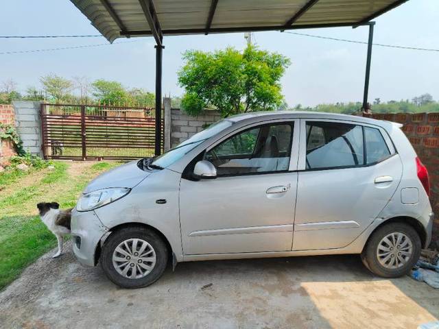 https://images10.gaadi.com/usedgaadi-sellcar/UsedCar/e53312b8a/ccff6a8e-f6b0-41b9-b656-0769a4d74ca1.jpg?imwidth=6400