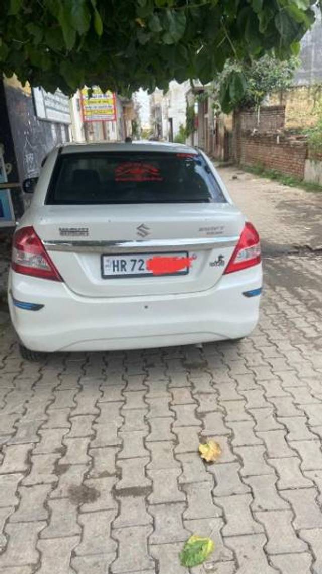 https://images10.gaadi.com/usedgaadi-sellcar/UsedCar/e533cab9a/c675d410-adeb-44a8-9ff7-dd17bb216bac.jpg?imwidth=6400