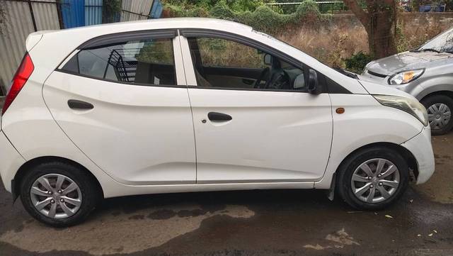https://images10.gaadi.com/usedgaadi-sellcar/UsedCar/e533f3f3a/77732eb3-c5a9-4e46-bf98-268ba31d5616.jpg?imwidth=6400