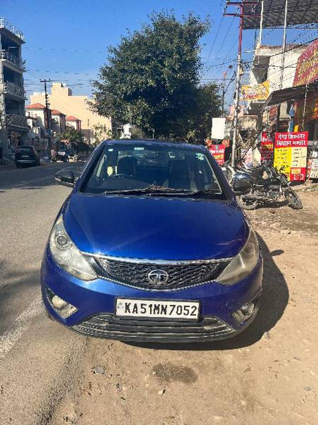 https://images10.gaadi.com/usedgaadi-sellcar/UsedCar/e534b46da/34611b05-6e71-4c0d-9c6d-414c9105855e.jpg?imwidth=6400