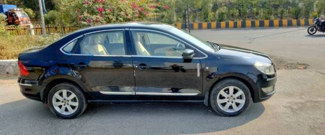https://images10.gaadi.com/usedgaadi-sellcar/UsedCar/e534e74aa/650726c1-d1dd-4d70-9bfd-50d47949f82a.jpg?imwidth=6401