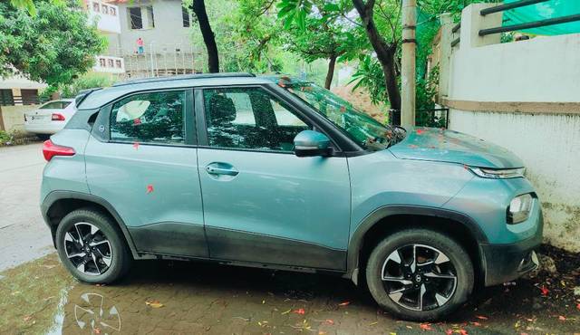 https://images10.gaadi.com/usedgaadi-sellcar/UsedCar/e5350704a/a1acb3e6-5e5e-43b5-bbbd-26a46796921c.jpg?imwidth=6401