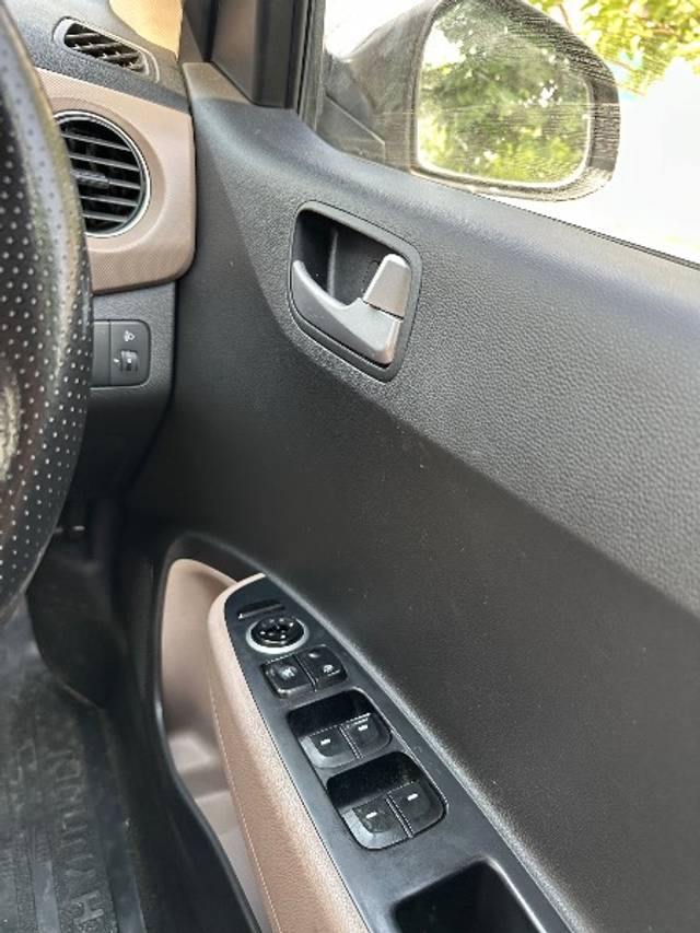 https://images10.gaadi.com/usedgaadi-sellcar/UsedCar/e5350feda/8e85519a-25ac-48cb-bcad-9a473071dd39.jpeg?imwidth=6401
