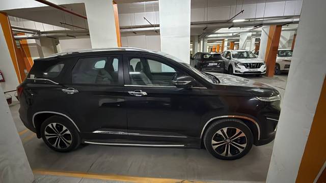 https://images10.gaadi.com/usedgaadi-sellcar/UsedCar/e5353fe4a/44e4ab91-62c7-4091-9728-73ce8ef374c7.jpg?imwidth=6400