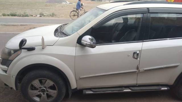 https://images10.gaadi.com/usedgaadi-sellcar/UsedCar/e5357f91a/4414c263-80ee-49f4-b8bb-7e89e6c5701b.jpg?imwidth=6400