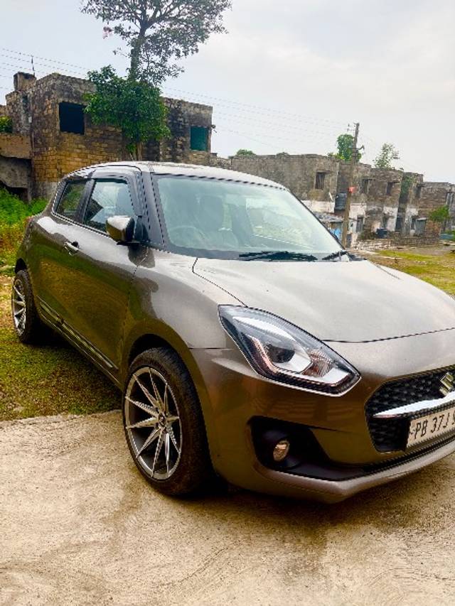 https://images10.gaadi.com/usedgaadi-sellcar/UsedCar/e535afaca/487ccf7e-2546-455e-a13a-f4f7c8bfb1f3.jpeg?imwidth=6401