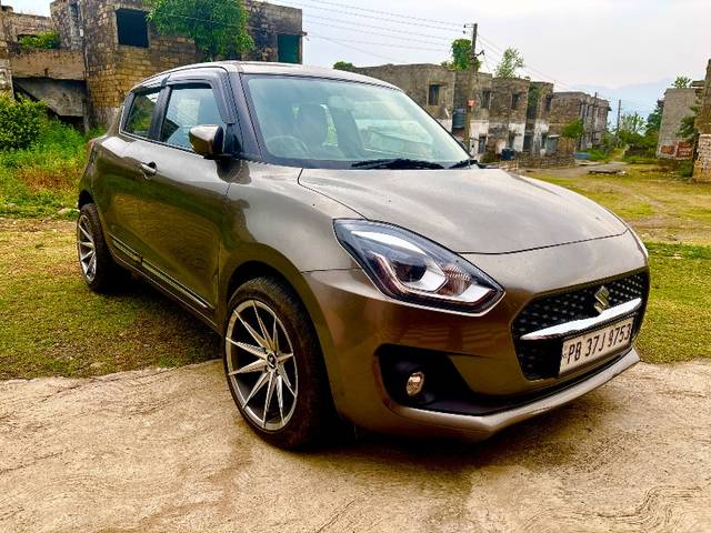 https://images10.gaadi.com/usedgaadi-sellcar/UsedCar/e535afaca/52c4d816-564e-4d42-ae99-f53f50b19686.jpeg?imwidth=6400