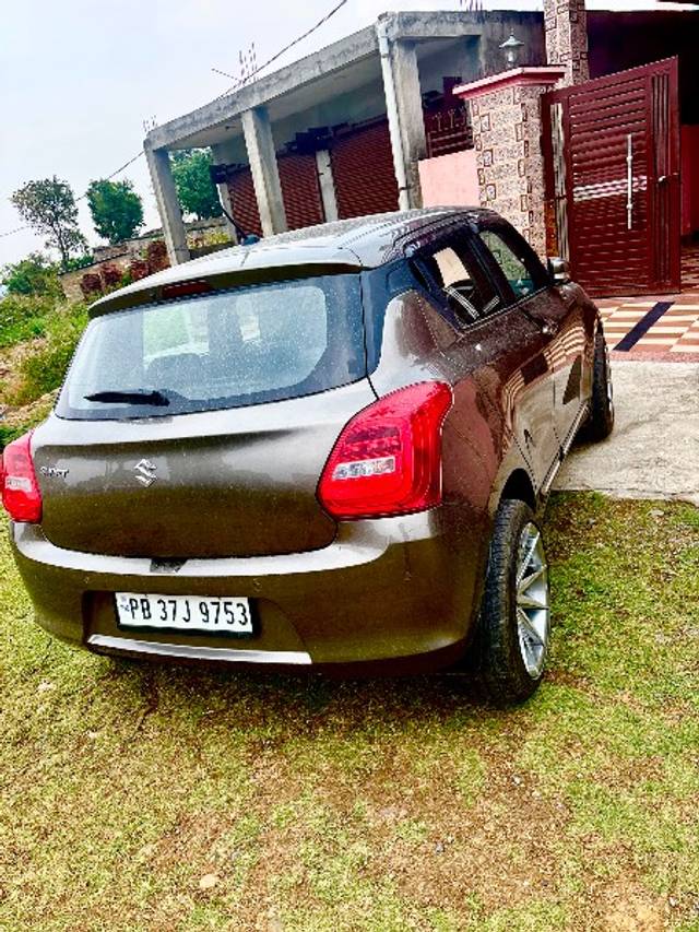 https://images10.gaadi.com/usedgaadi-sellcar/UsedCar/e535afaca/e2c494cd-6d88-4537-897d-d0023f748faf.jpeg?imwidth=6402