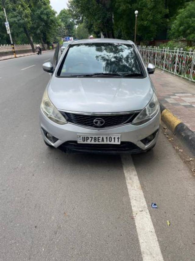 https://images10.gaadi.com/usedgaadi-sellcar/UsedCar/e535d5b9a/a7e0294e-43e3-4069-a256-dbb8116ebb89.jpg?imwidth=6400