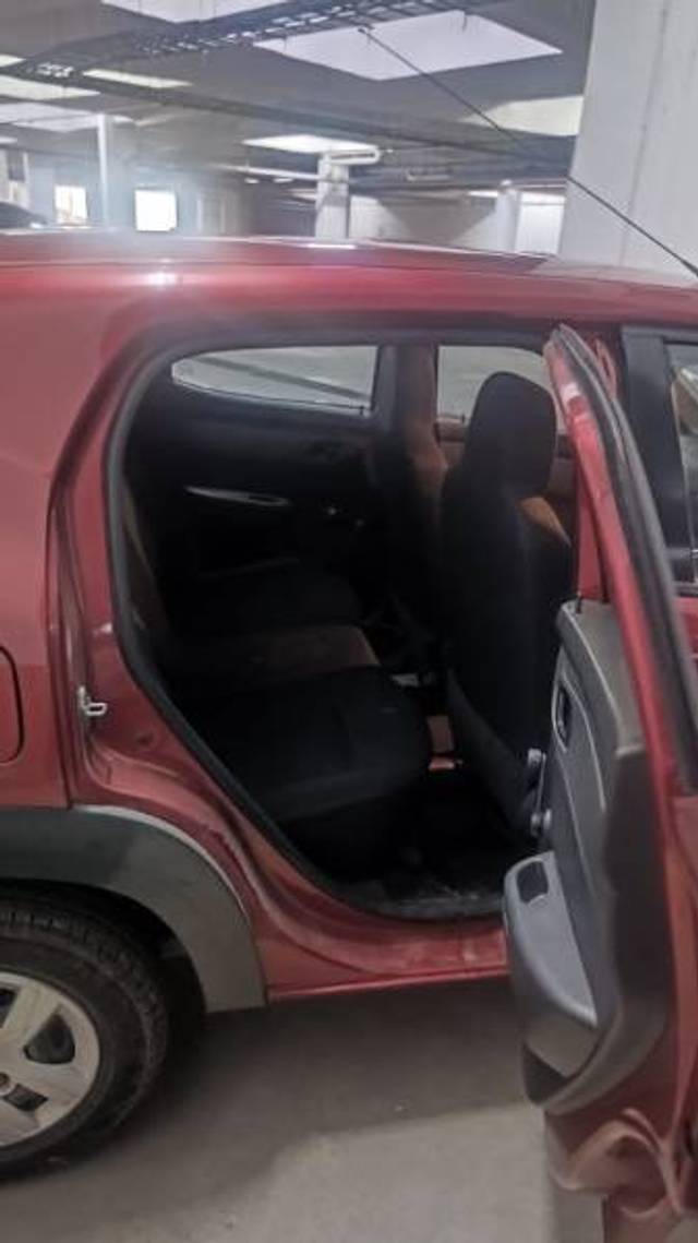 https://images10.gaadi.com/usedgaadi-sellcar/UsedCar/e5361b04a/b03d95f7-7715-4635-b01c-ec1c754d9a9e.jpg?imwidth=6402