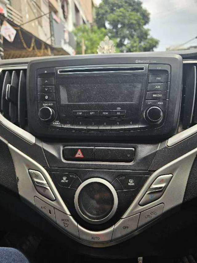 https://images10.gaadi.com/usedgaadi-sellcar/UsedCar/e53623b1a/444408b7-c0d9-4f6b-a8b0-48903271afa3.jpg?imwidth=6401