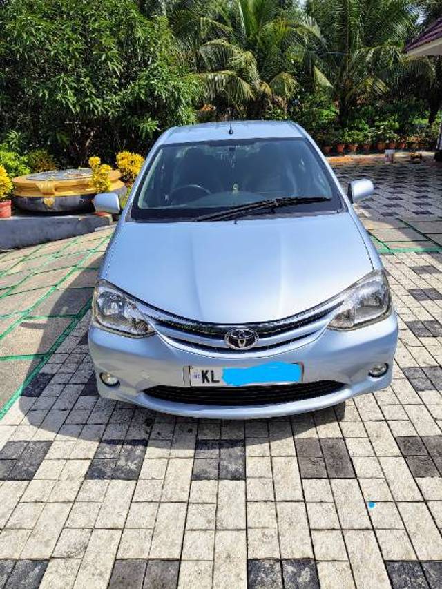 https://images10.gaadi.com/usedgaadi-sellcar/UsedCar/e5365b6da/d5d89d64-d16b-48e5-8bae-3cf02480e273.jpg?imwidth=6400