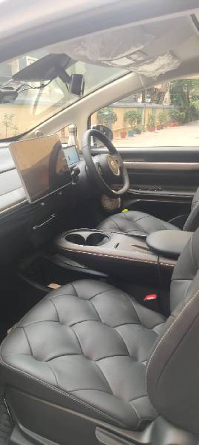https://images10.gaadi.com/usedgaadi-sellcar/UsedCar/e5372128a/08694474-955b-4a49-8126-9a1a720f40e3.jpg?imwidth=6402