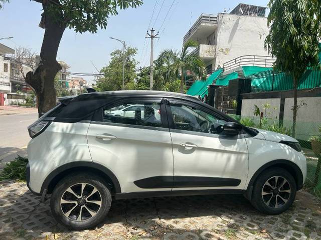 https://images10.gaadi.com/usedgaadi-sellcar/UsedCar/e5375b61a/fcffd748-9594-4208-ba6e-d34070674fed.png?imwidth=6401