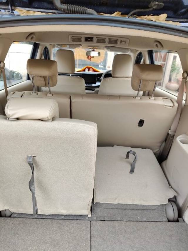 https://images10.gaadi.com/usedgaadi-sellcar/UsedCar/e5377efca/13857922-f7ad-4505-9235-6df086326075.jpeg?imwidth=6400