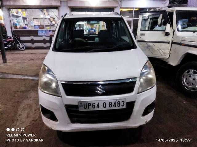 https://images10.gaadi.com/usedgaadi-sellcar/UsedCar/e5379cf0a/0385bf9d-3d67-460a-ad22-f416f7997a1b.jpg?imwidth=6400