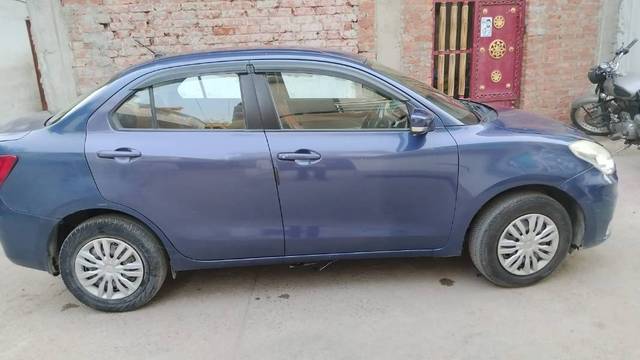 https://images10.gaadi.com/usedgaadi-sellcar/UsedCar/e537e01da/da524821-fa7e-47f4-9282-4e734f5669ec.jpg?imwidth=6401