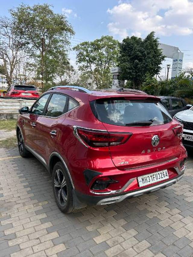 https://images10.gaadi.com/usedgaadi-sellcar/UsedCar/e5383e33a/36aeb6f3-41b1-4726-816d-48608dc56245.jpg?imwidth=6402