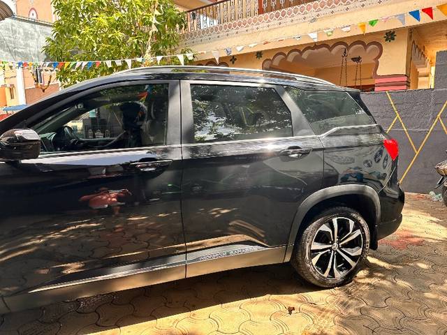 https://images10.gaadi.com/usedgaadi-sellcar/UsedCar/e53860fea/5a26b709-87fe-4f75-bf70-faef79fd8b4c.jpeg?imwidth=6401