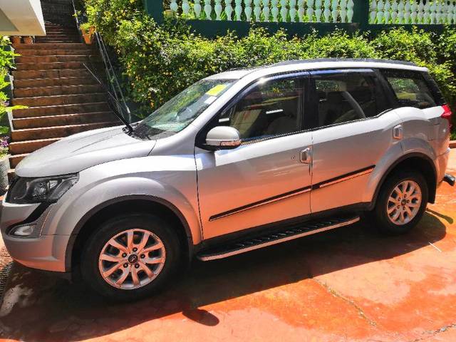 https://images10.gaadi.com/usedgaadi-sellcar/UsedCar/e53883a4a/4777a675-4f34-4f5b-837a-b67a2f8ba02a.jpg?imwidth=6402