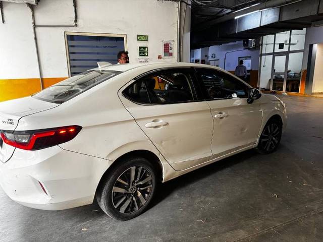 https://images10.gaadi.com/usedgaadi-sellcar/UsedCar/e5393348a/c2859b53-5fbe-496a-b138-f8565577c397.jpg?imwidth=6400