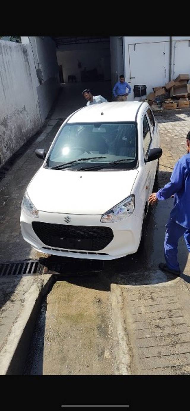 https://images10.gaadi.com/usedgaadi-sellcar/UsedCar/e539484fa/5408802b-7ecd-4518-b9ce-827dadf35576.png?imwidth=6400