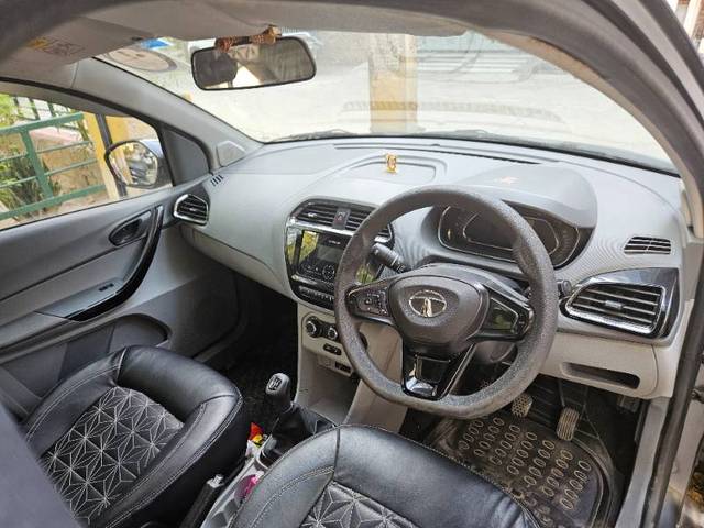https://images10.gaadi.com/usedgaadi-sellcar/UsedCar/e539a3bea/2008990b-c106-4516-a6fb-e03f3424dd9a.jpg?imwidth=6402