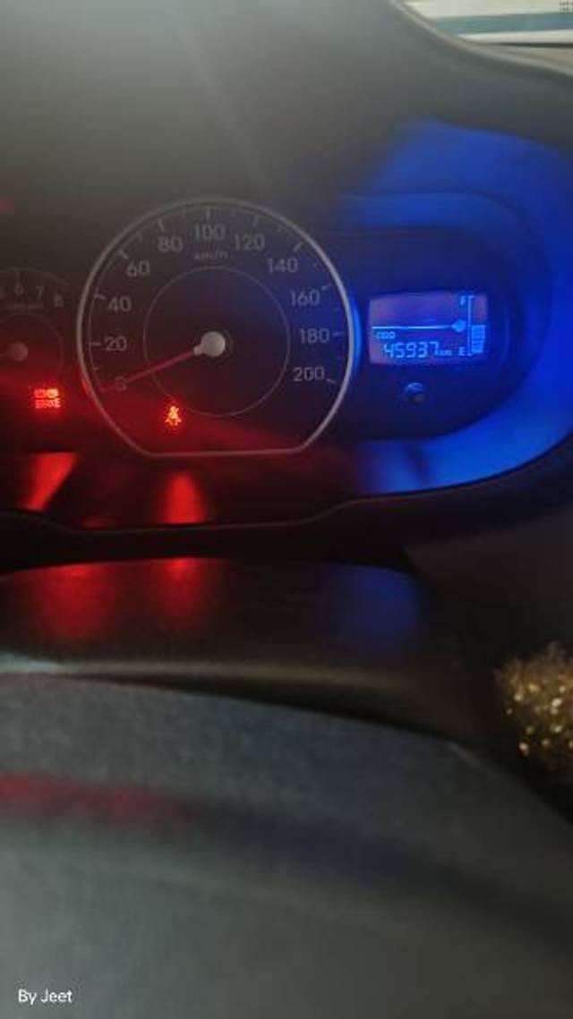 https://images10.gaadi.com/usedgaadi-sellcar/UsedCar/e539c022a/cdbba230-5e55-4aed-8590-92077e5ecaf3.jpg?imwidth=6402