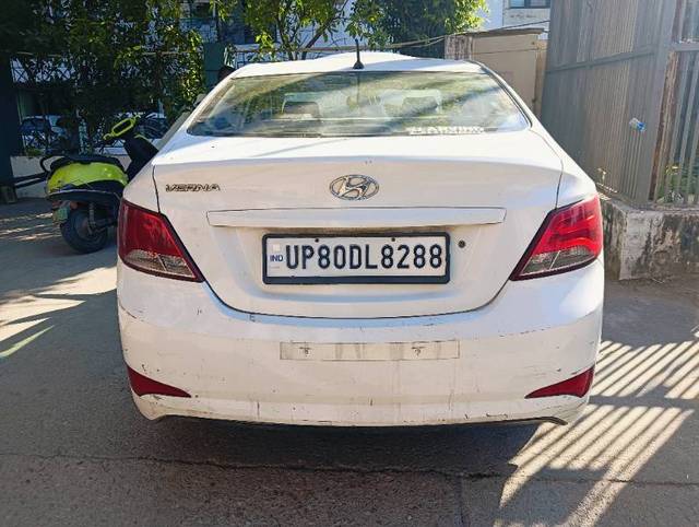 https://images10.gaadi.com/usedgaadi-sellcar/UsedCar/e53a4fc8a/1453d897-dc6e-465d-8518-ca45e36e25b3.jpg?imwidth=6401
