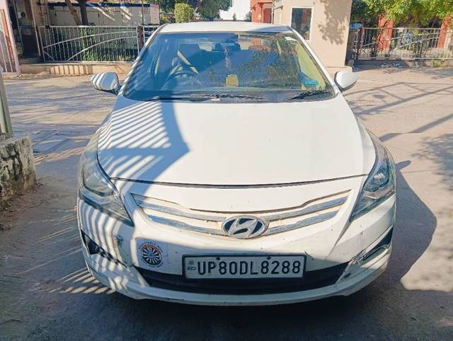 https://images10.gaadi.com/usedgaadi-sellcar/UsedCar/e53a4fc8a/678ca08e-bef3-4af7-820c-c0b858394c1b.jpg?imwidth=6400