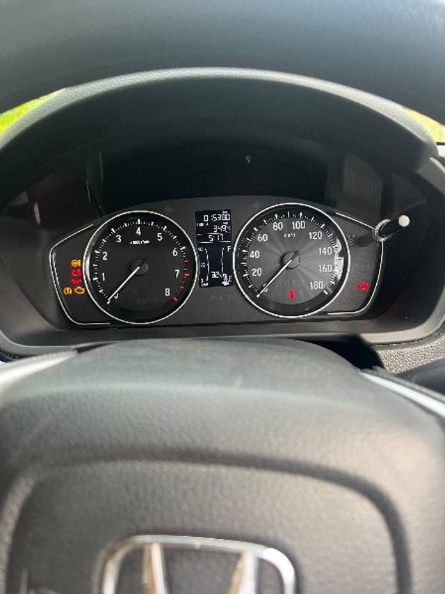 https://images10.gaadi.com/usedgaadi-sellcar/UsedCar/e53a7a25a/7b079aee-6f3c-481c-bc1f-e643400e6fa1.jpeg?imwidth=6401