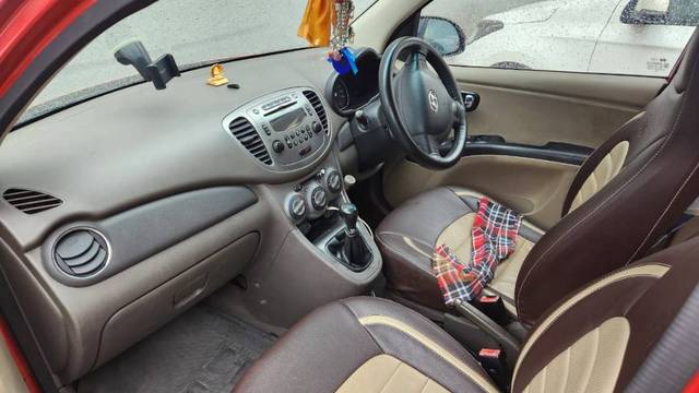 https://images10.gaadi.com/usedgaadi-sellcar/UsedCar/e53abfcca/50fdcb23-ba33-4532-8976-3f7bfa83f5bf.jpg?imwidth=6401