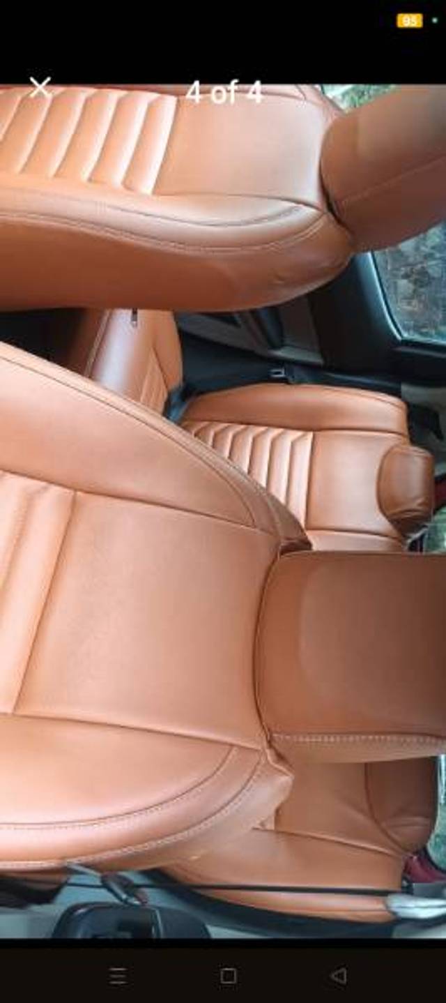 https://images10.gaadi.com/usedgaadi-sellcar/UsedCar/e53ac8fca/b2a3c8d9-0036-4819-899e-bcf5c8473ea7.jpg?imwidth=6401