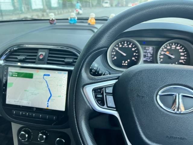 https://images10.gaadi.com/usedgaadi-sellcar/UsedCar/e53ad700a/99a86f17-ac1a-4efc-b4c5-783596eb500d.jpeg?imwidth=6400