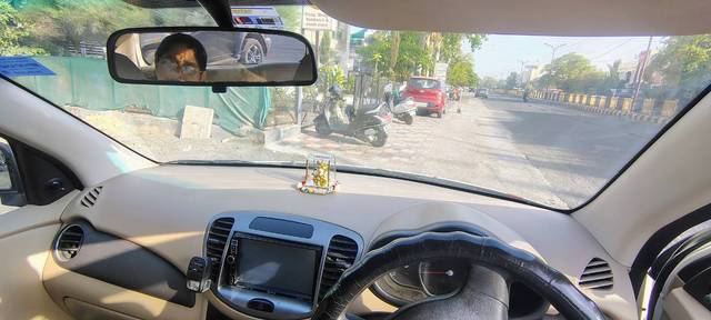 https://images10.gaadi.com/usedgaadi-sellcar/UsedCar/e53ba68aa/c6e18261-3ae2-4de6-8456-ed49f1374a5f.jpg?imwidth=6401