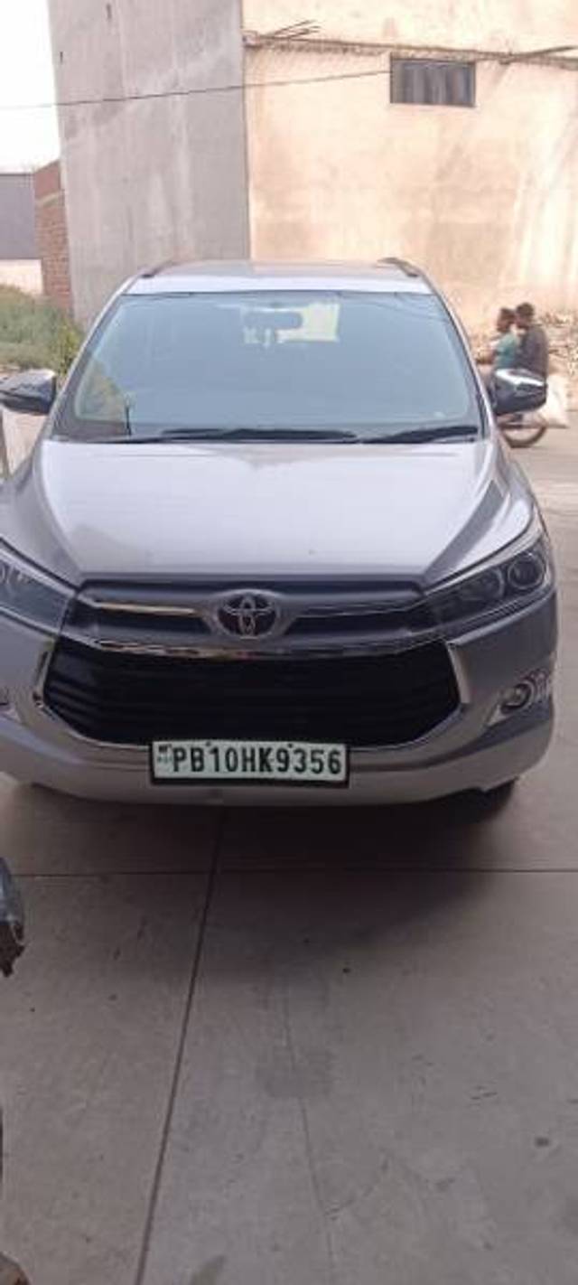 https://images10.gaadi.com/usedgaadi-sellcar/UsedCar/e53bc74da/7578cc00-a9eb-4366-b73b-23ede15f1a0a.jpg?imwidth=6400