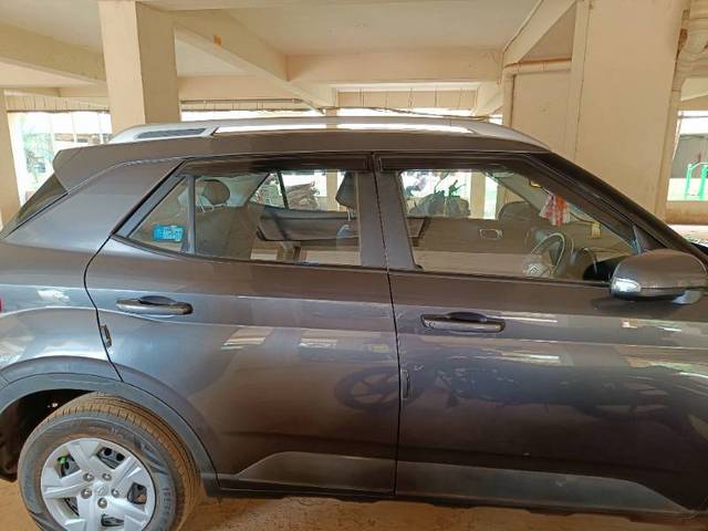 https://images10.gaadi.com/usedgaadi-sellcar/UsedCar/e53bd86ea/1ba885d3-a3a4-4214-b561-44ba873d3f9a.jpg?imwidth=6402