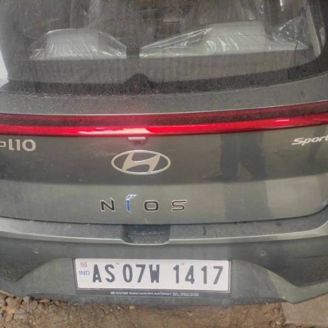 https://images10.gaadi.com/usedgaadi-sellcar/UsedCar/e53bdf87a/01e56872-30a8-4bb3-96af-6a6c7b1404ef.jpg?imwidth=6401