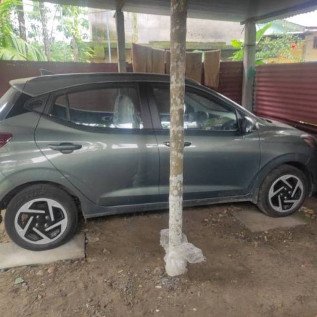 https://images10.gaadi.com/usedgaadi-sellcar/UsedCar/e53bdf87a/59d805fb-7547-4ac2-a832-681d8eac9d09.jpg?imwidth=6400