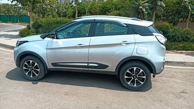 https://images10.gaadi.com/usedgaadi-sellcar/UsedCar/e53beddda/1ae02cb8-8b4e-4138-9491-2bd4abb8c65e.jpg?imwidth=6402