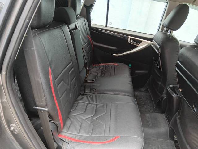 https://images10.gaadi.com/usedgaadi-sellcar/UsedCar/e53c251ca/dc537e22-64cb-4b5f-ac81-e364a9e596cd.jpg?imwidth=6401